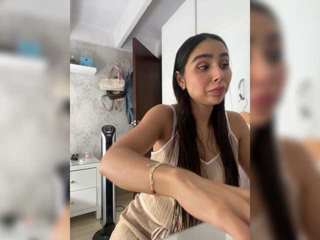 SallyeLeins live cam on BongaCams