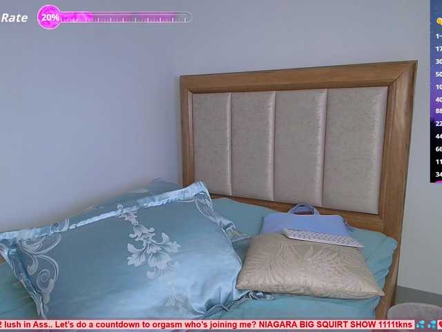 go to chat with SallyeLeins