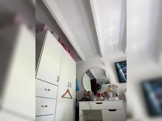 SallyeLeins live webcam show