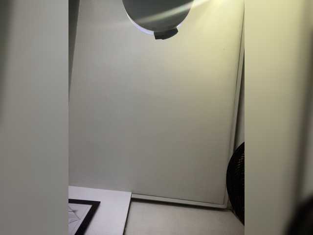 SallyeLeins live webcam show