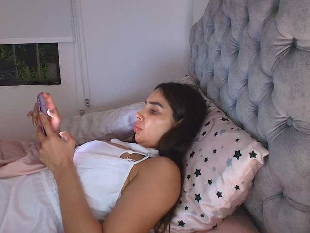 SallyeLeins live cam on BongaCams