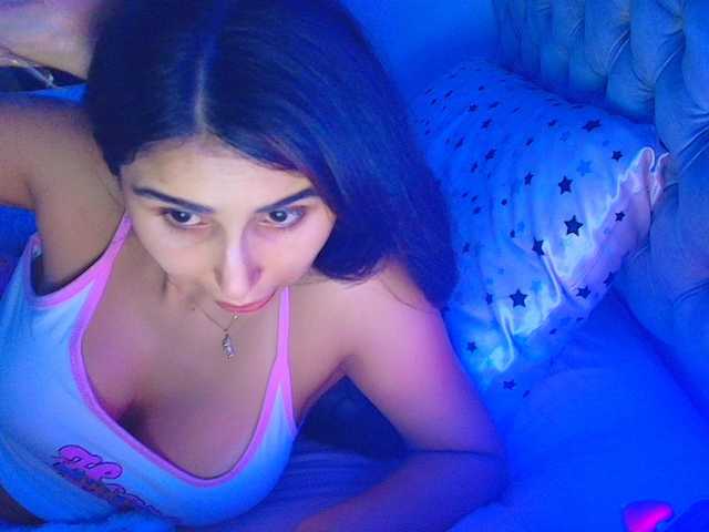 SallyeLeins live webcam show