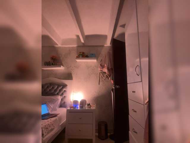 SallyeLeins live cam on BongaCams