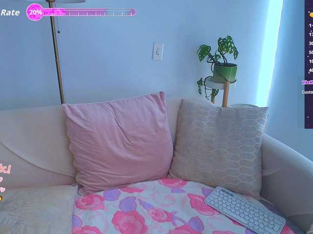 SallyeLeins live cam preview