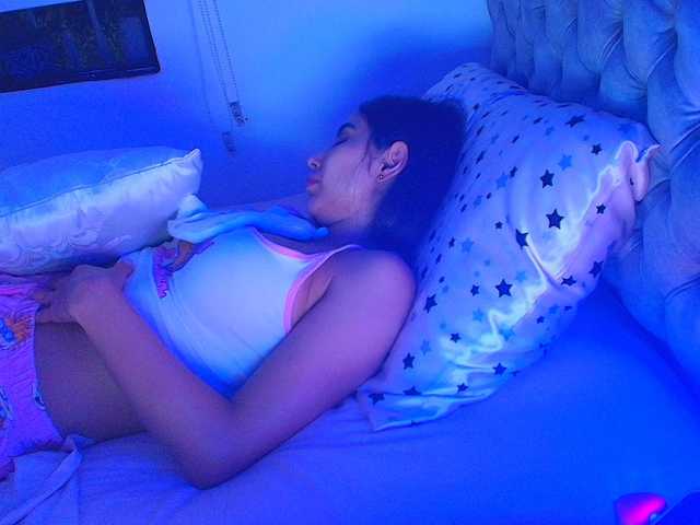 SallyeLeins live webcam show