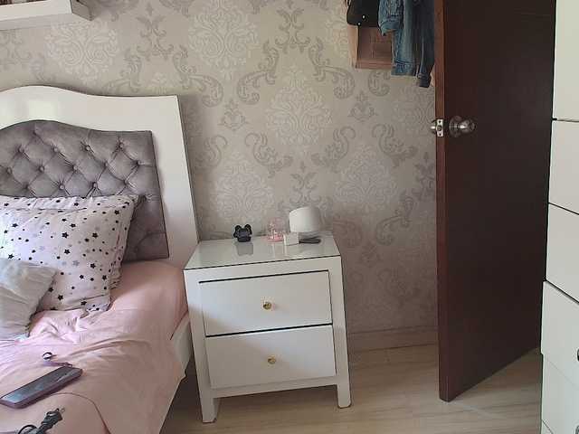 SallyeLeins live cam on BongaCams
