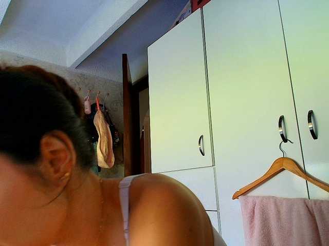 SallyeLeins live cam on BongaCams
