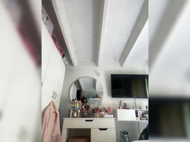  SallyeLeins chat room