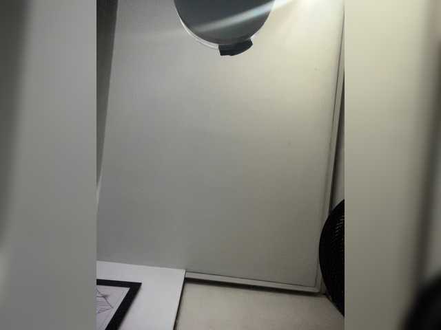 SallyeLeins live webcam show