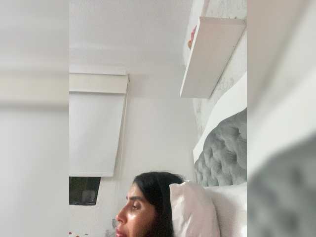 SallyeLeins's BongaCams show and profile