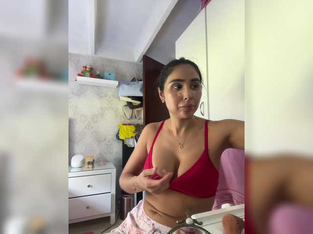 SallyeLeins live cam on BongaCams
