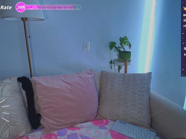 SallyeLeins live cam preview