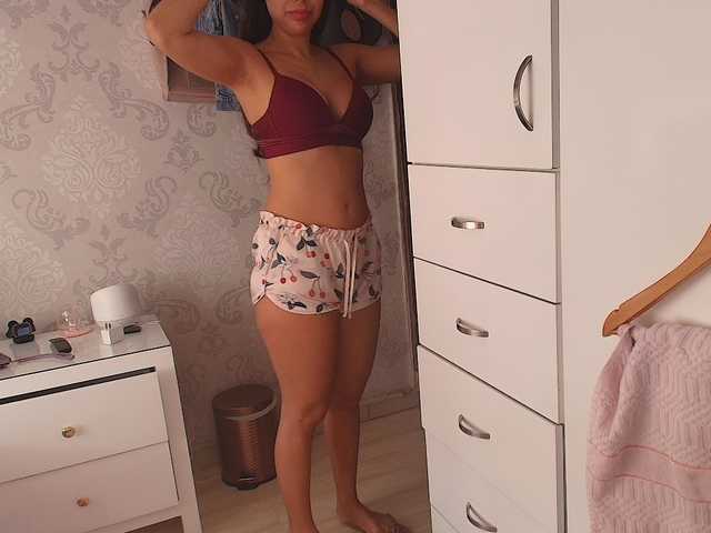 SallyeLeins live cam on BongaCams