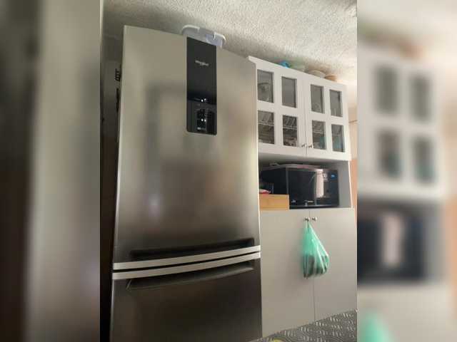 SallyeLeins live cam