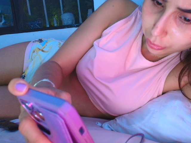 SallyeLeins live cam on BongaCams