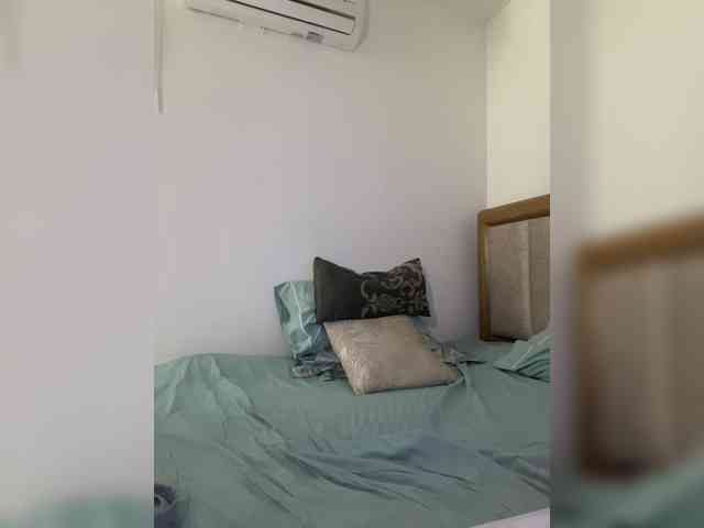 SallyeLeins webcam