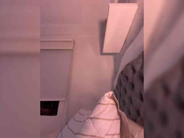 SallyeLeins webcam
