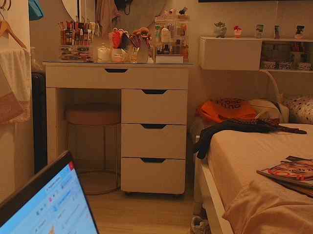 SallyeLeins webcam