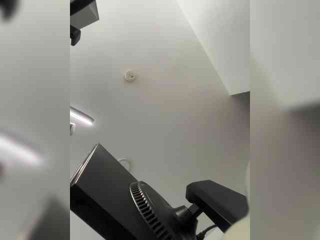 SallyeLeins webcam