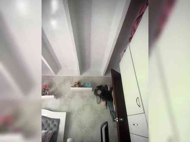 SallyeLeins webcam