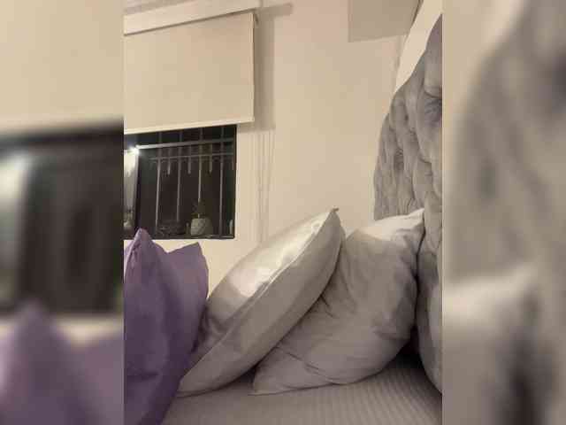 SallyeLeins webcam