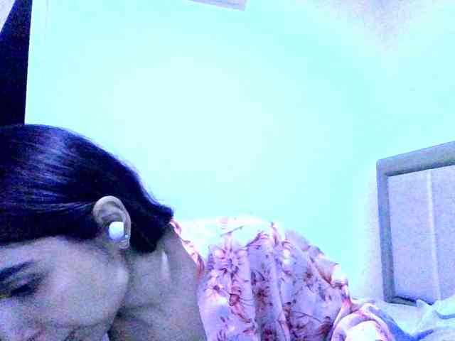 SallyeLeins webcam