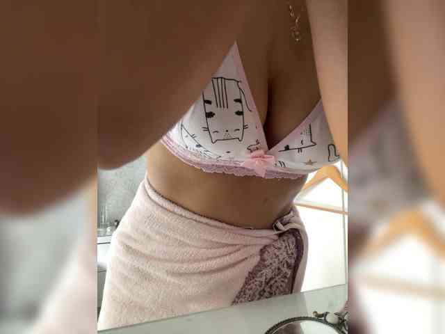 SallyeLeins Live Webcam on BongaCams