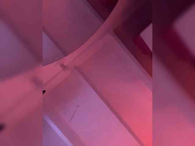 SallyeLeins webcam