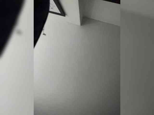 SallyeLeins webcam