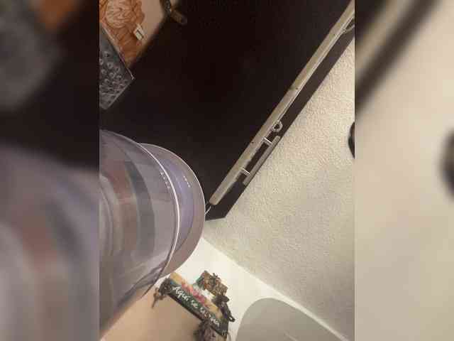 SallyeLeins webcam