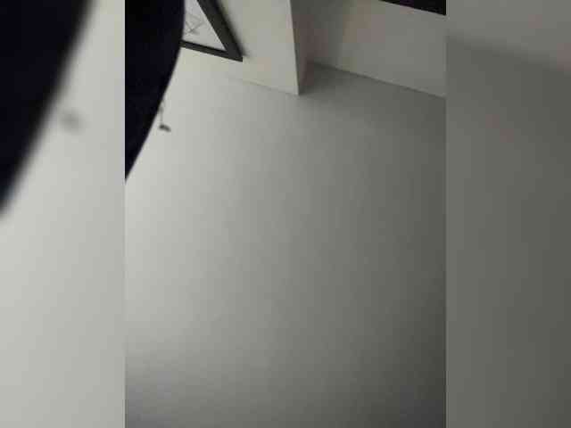 SallyeLeins webcam