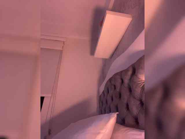 SallyeLeins webcam