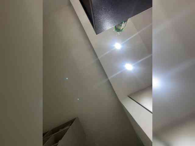 SallyeLeins webcam