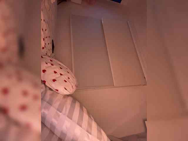 SallyeLeins webcam