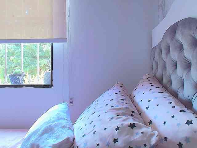 SallyeLeins webcam