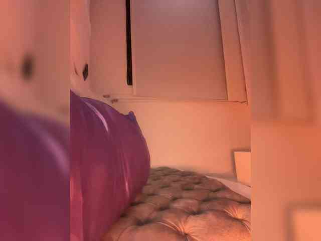 SallyeLeins webcam