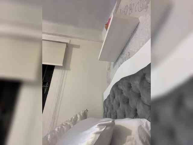 SallyeLeins webcam