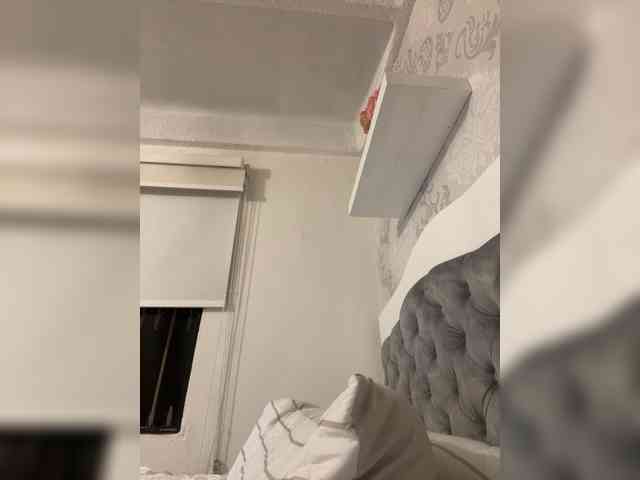 SallyeLeins webcam