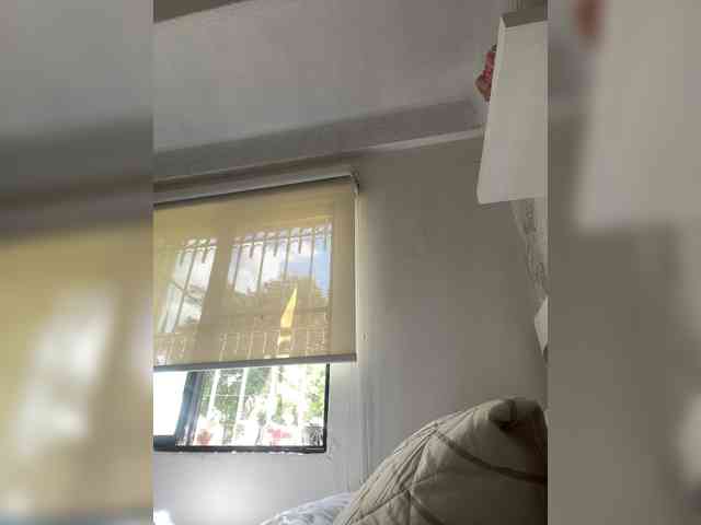 SallyeLeins webcam