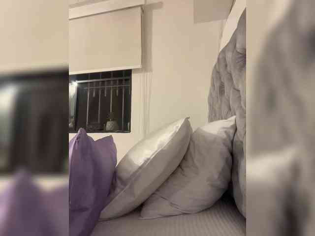 SallyeLeins webcam