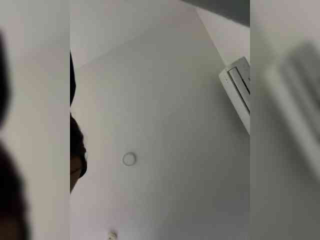 SallyeLeins webcam