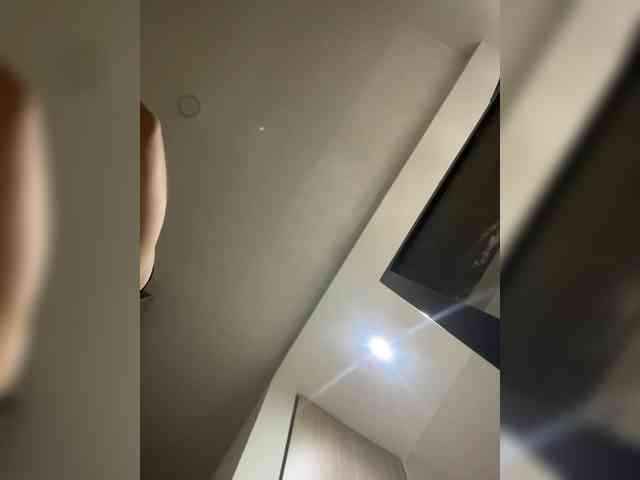 SallyeLeins webcam