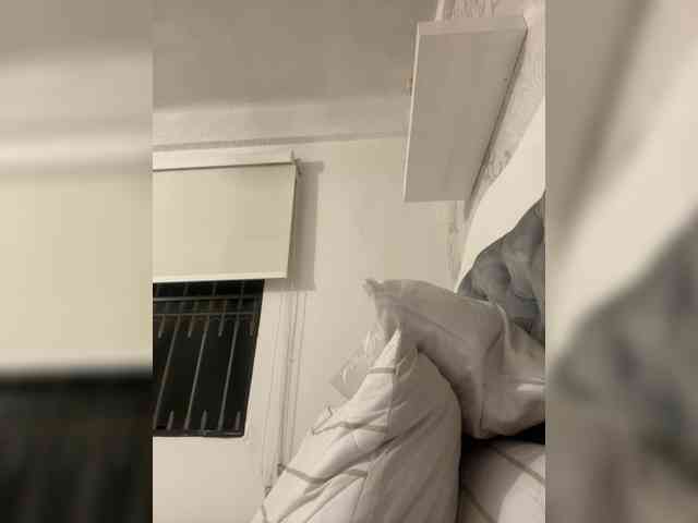 SallyeLeins webcam