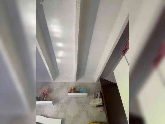 SallyeLeins webcam