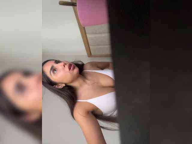 SallyeLeins webcam