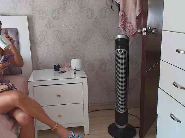 SallyeLeins webcam