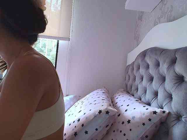 SallyeLeins webcam