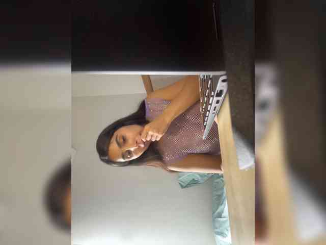 SallyeLeins webcam
