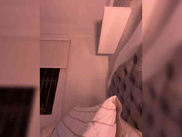 SallyeLeins webcam