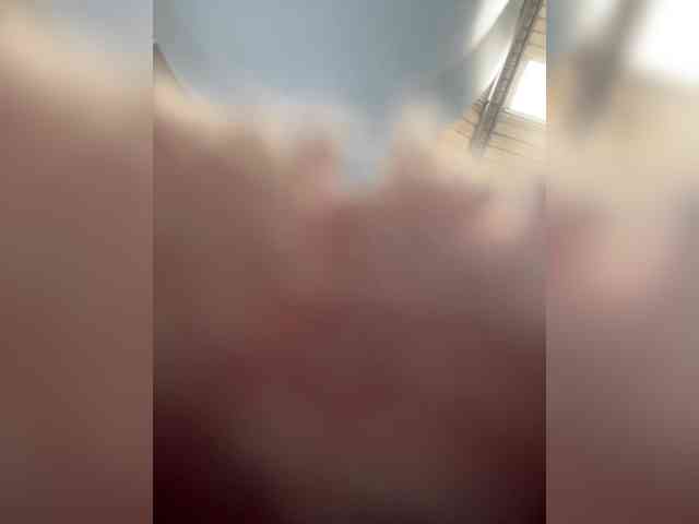 SallyeLeins webcam